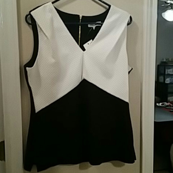 Retro style cute black and white top - Picture 2 of 3